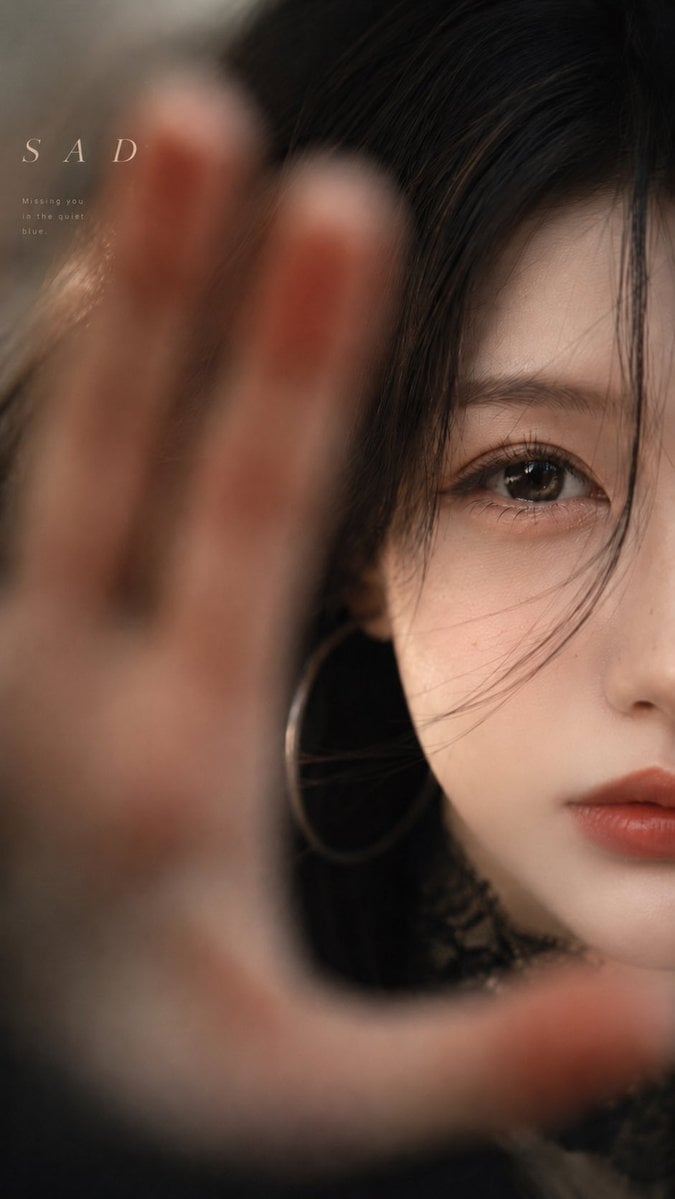 Cinematic Emotional Eye Portraits with Foreground Blur - alternate