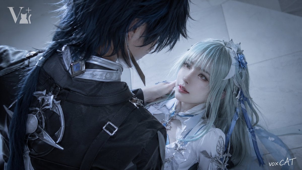 Intimate Tension: Cold-Toned Cinematic Character Duo - alternate